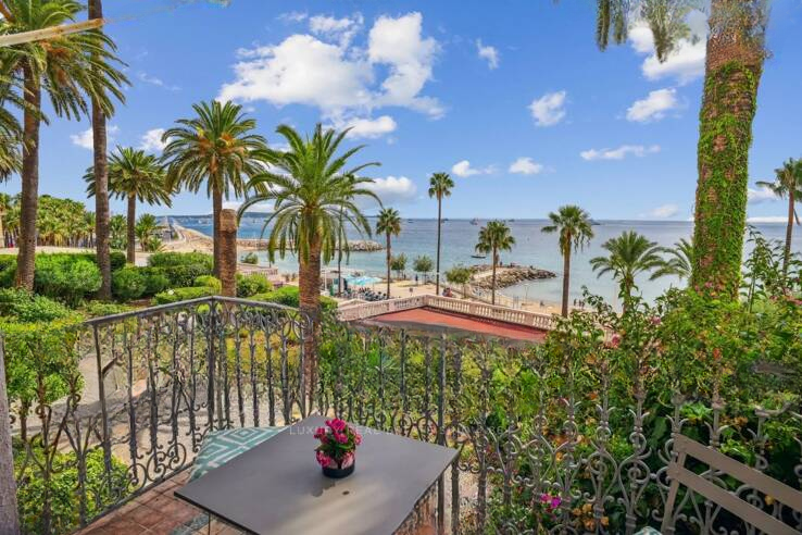 Квартира в Каннах, Франция, 311 м² - фото 1