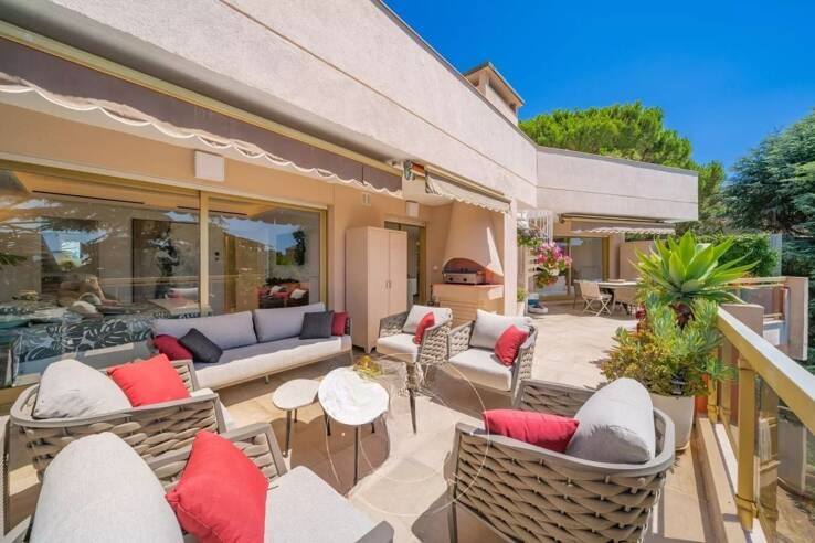 Квартира в Каннах, Франция, 113 м² - фото 1