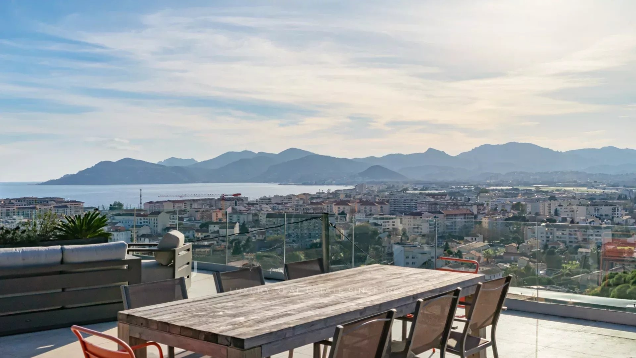 Квартира в Каннах, Франция, 170 м² - фото 1