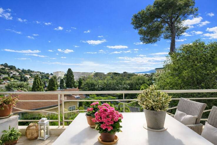 Квартира в Каннах, Франция, 62 м² - фото 1