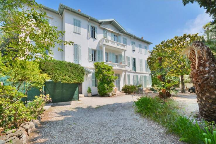 Квартира в Каннах, Франция, 90 м² - фото 1