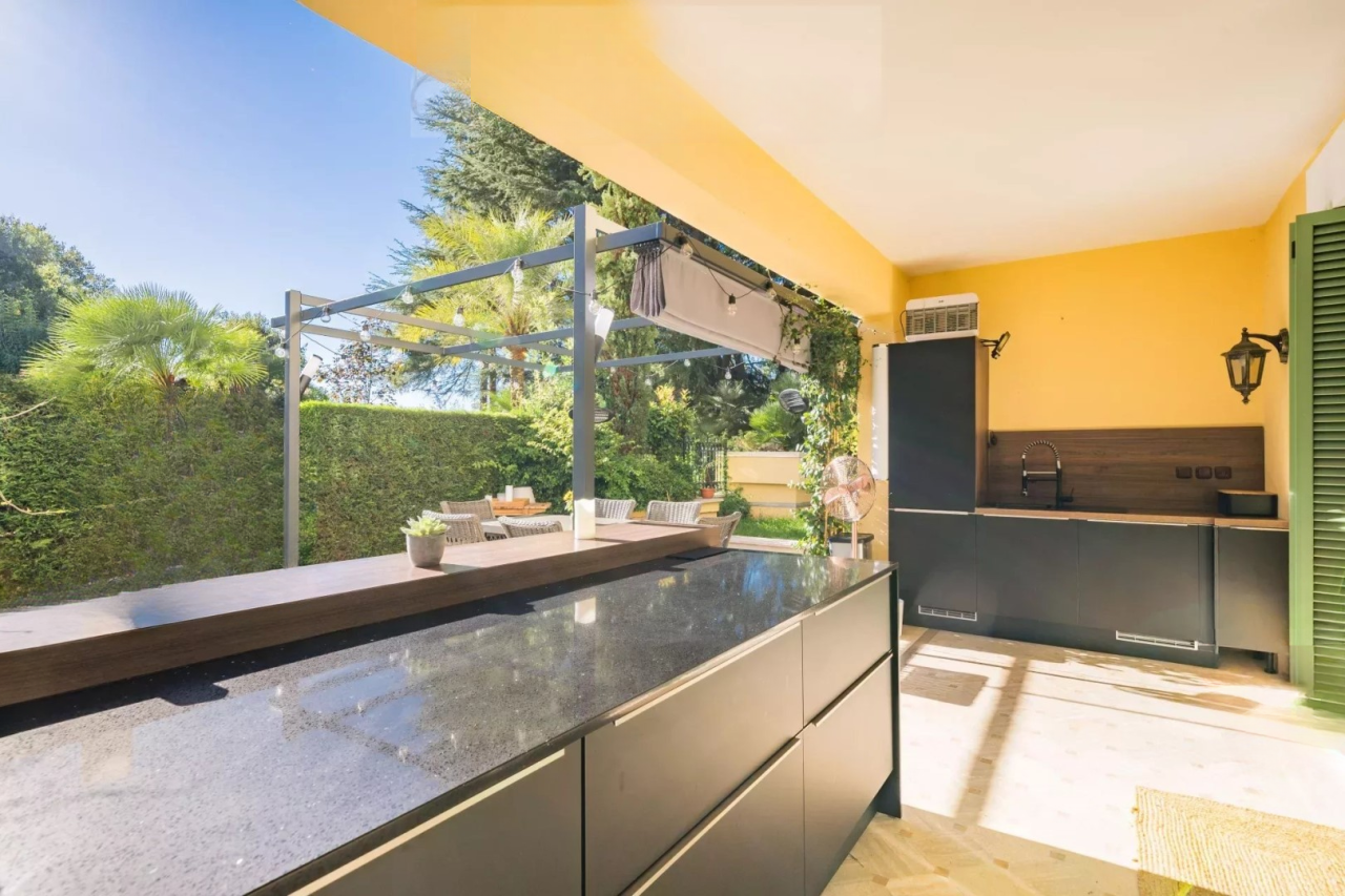 Квартира в Каннах, Франция, 111 м² - фото 2