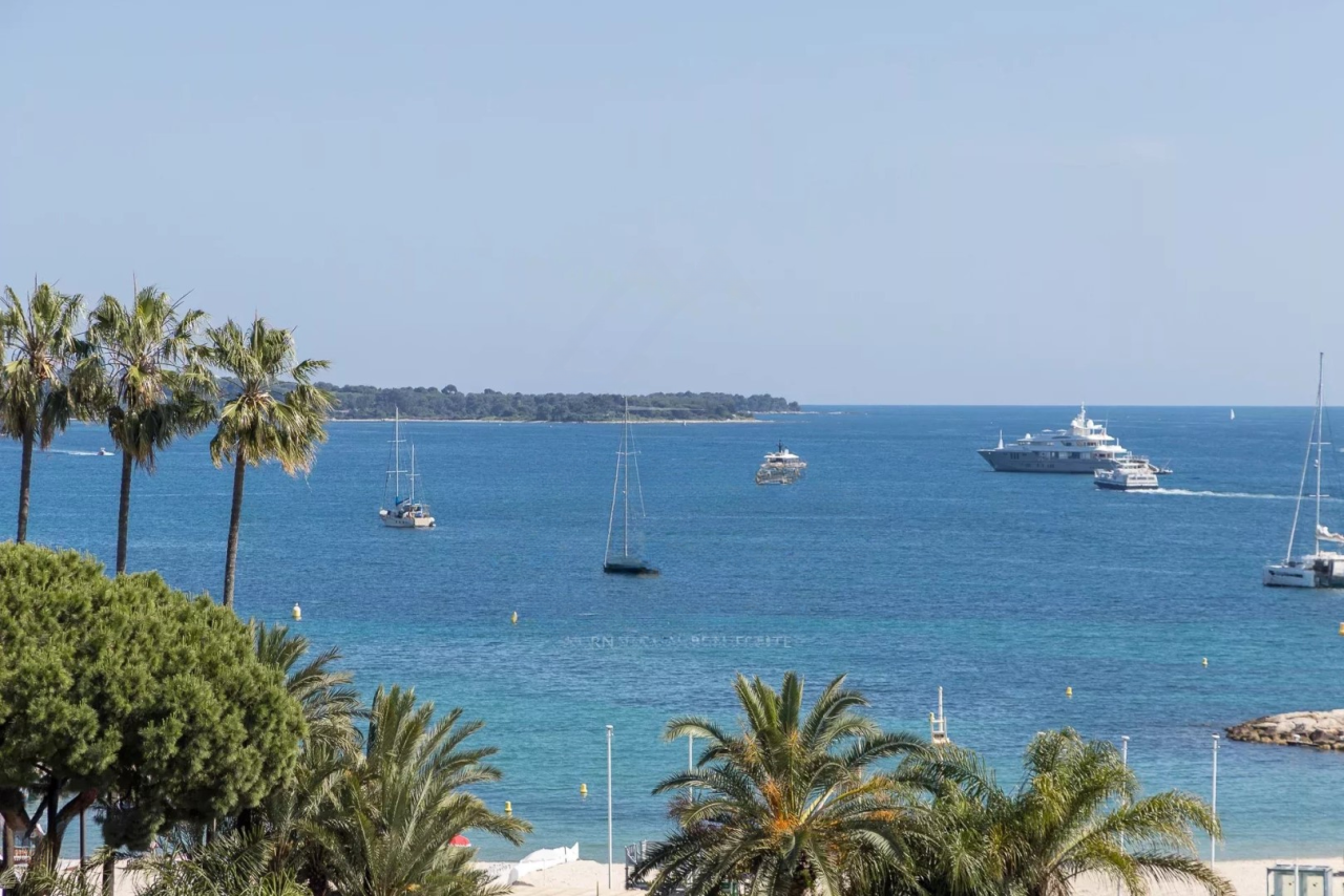 Квартира в Каннах, Франция, 49 м² - фото 2