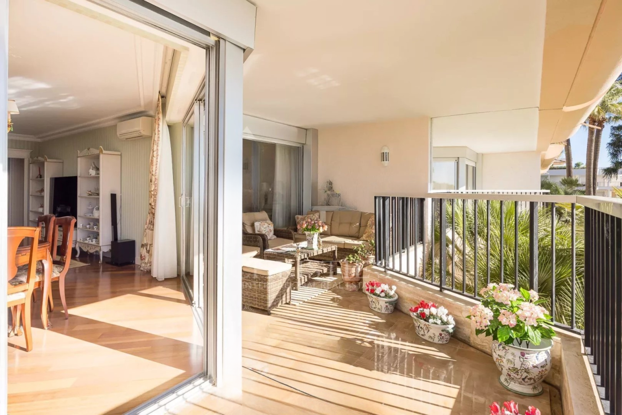 Квартира в Каннах, Франция, 115 м² - фото 2