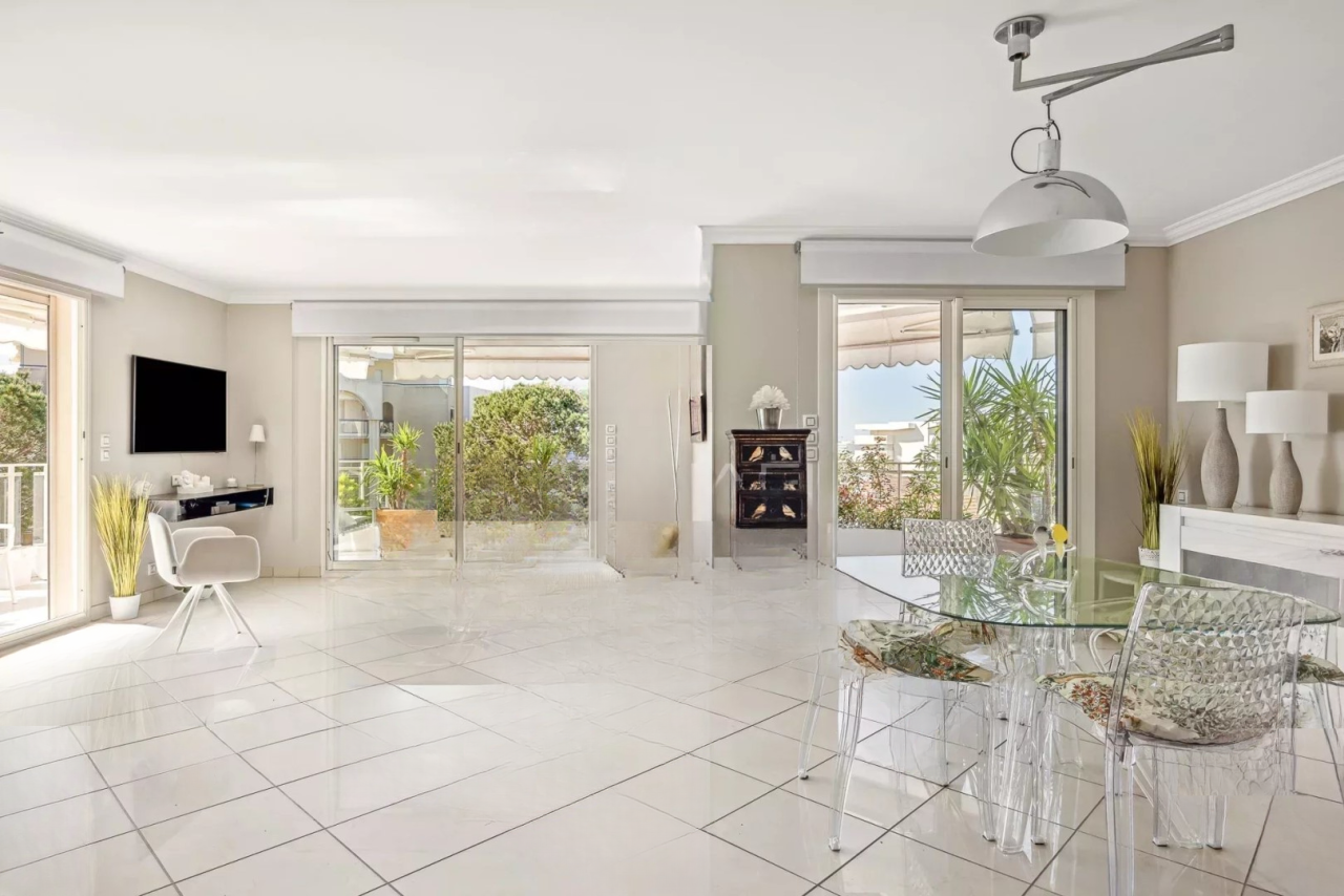 Квартира в Каннах, Франция, 138 м² - фото 2