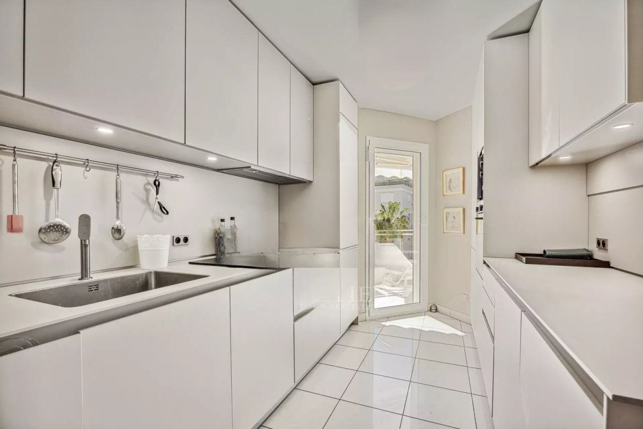 Квартира в Каннах, Франция, 138 м² - фото 3