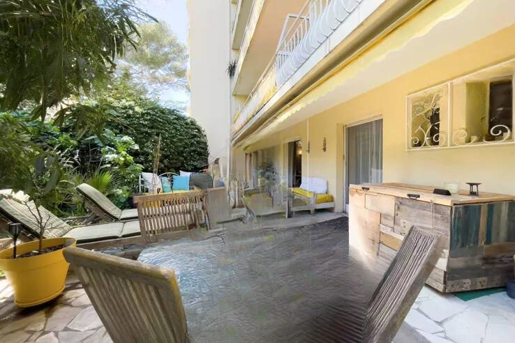 Квартира в Каннах, Франция, 60 м² - фото 2