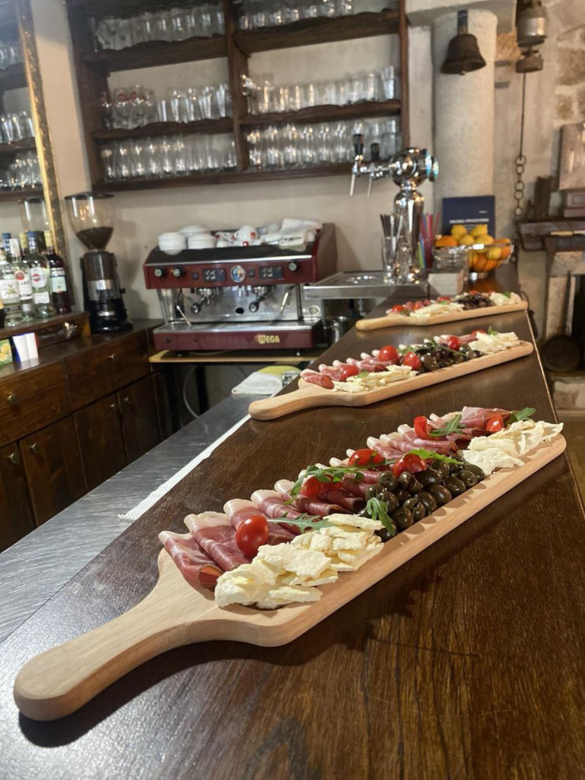 Кафе, ресторан в Рисане, Черногория, 60 м² - фото 4