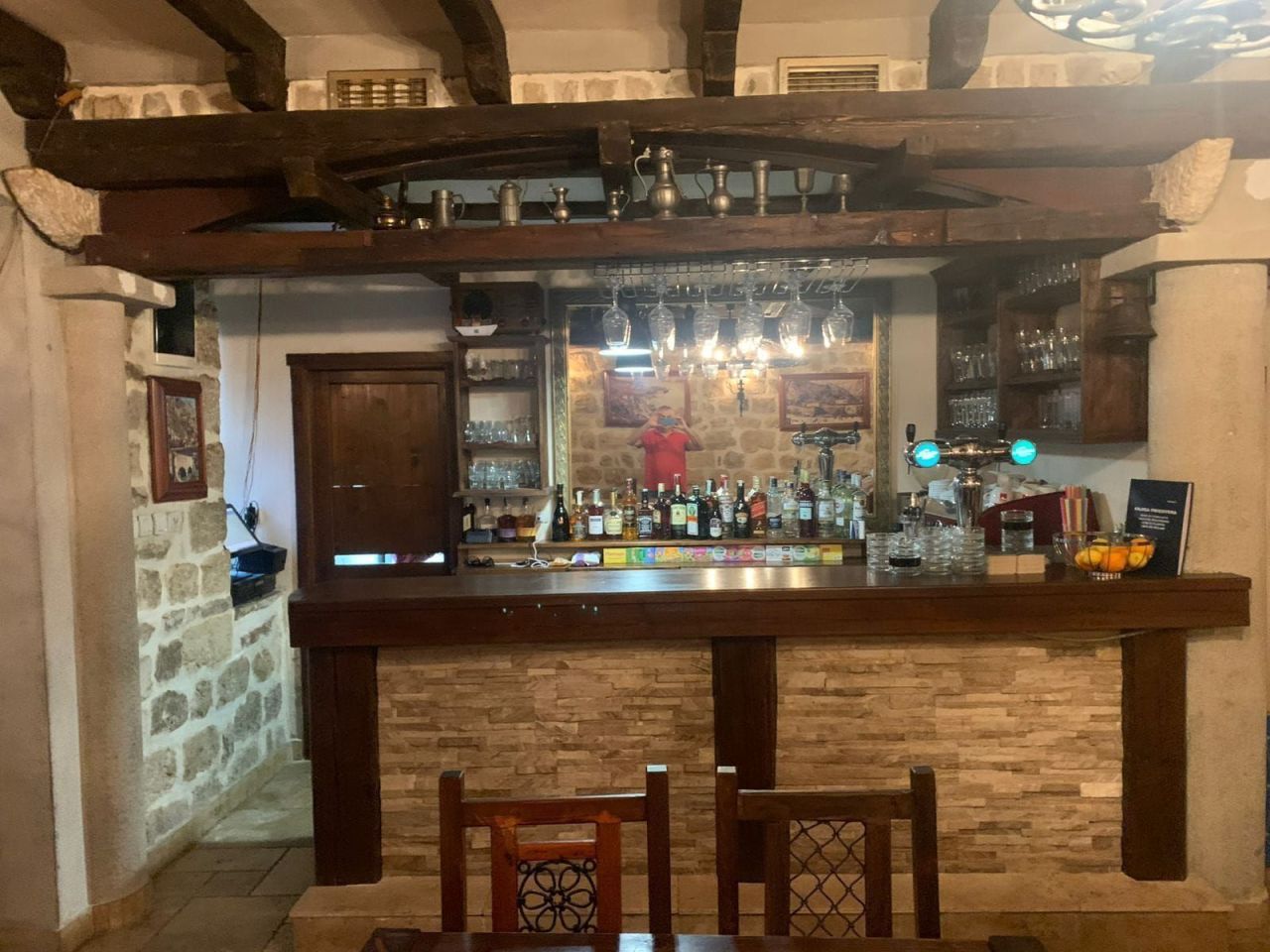 Кафе, ресторан в Рисане, Черногория, 60 м² - фото 11