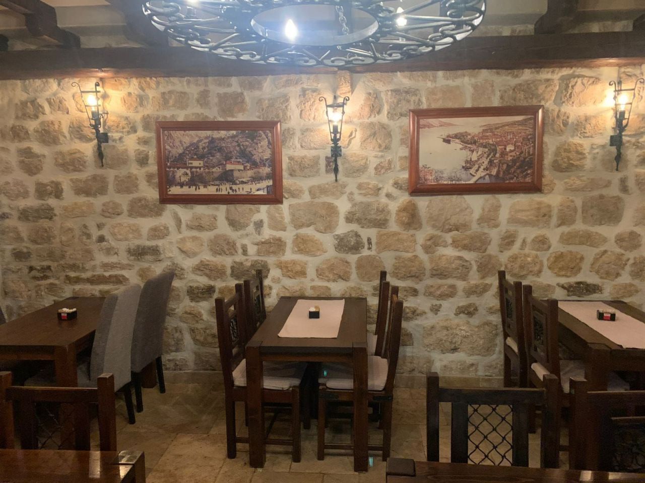 Кафе, ресторан в Рисане, Черногория, 60 м² - фото 1