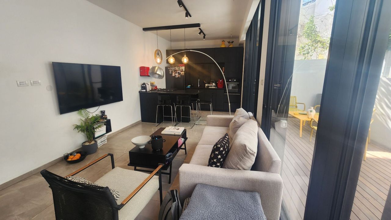 Квартира в Тель-Авиве, Израиль, 90 м² - фото 1