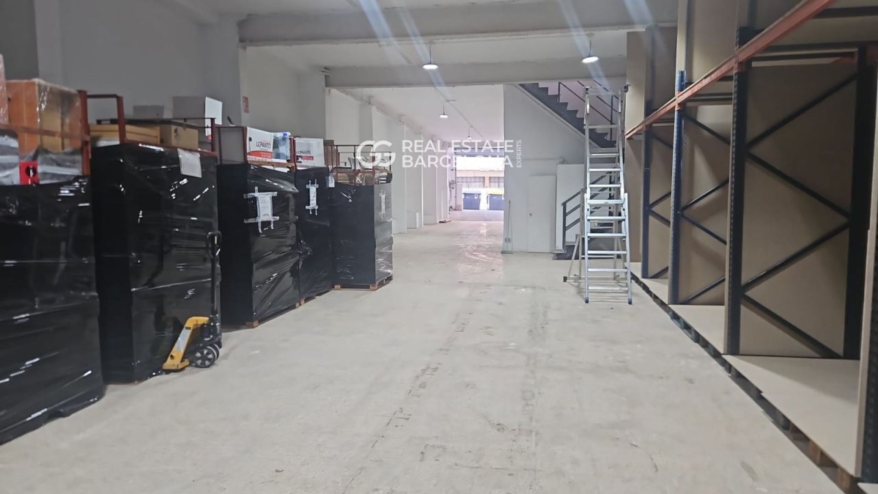 Магазин Barcelona, Sabadell, Испания, 729 м² - фото 2