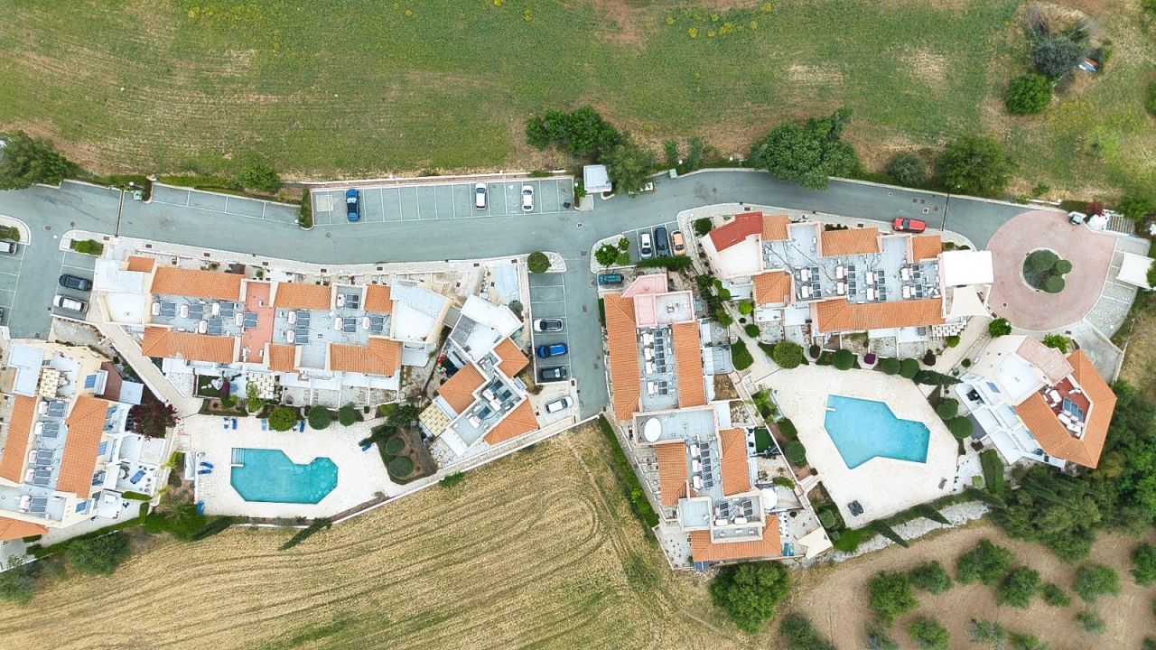 Таунхаус в Пафосе, Кипр, 98 м² - фото 1