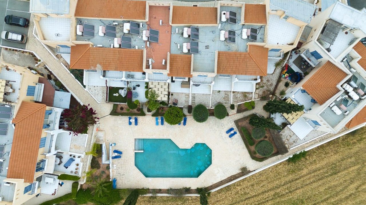 Таунхаус в Пафосе, Кипр, 98 м² - фото 2