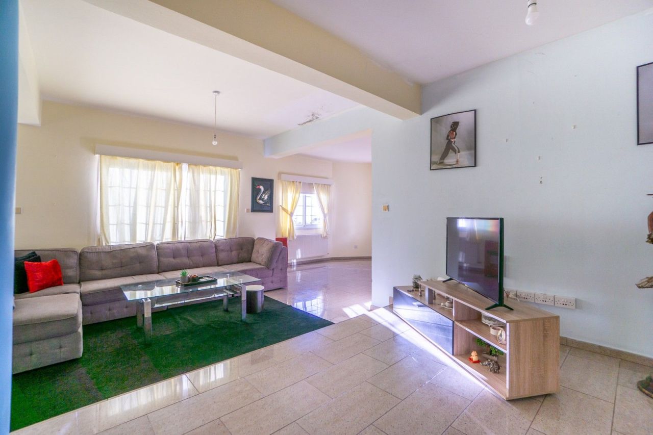 Вилла в Пафосе, Кипр, 230 м² - фото 2