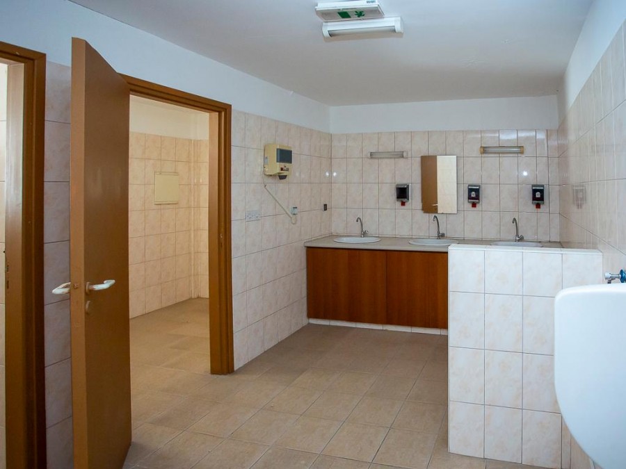 Коммерческая недвижимость в Лимасоле, Кипр - фото 7