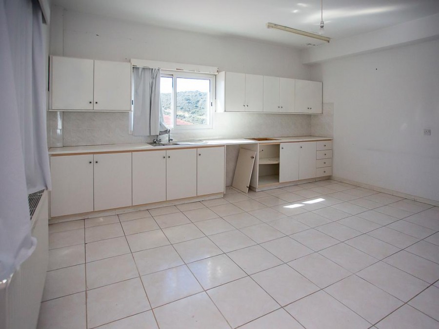 Коммерческая недвижимость в Лимасоле, Кипр - фото 11