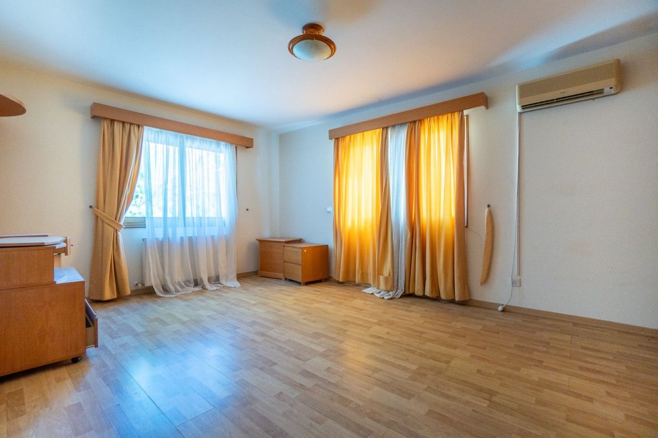 Вилла в Пафосе, Кипр, 520 м² - фото 18