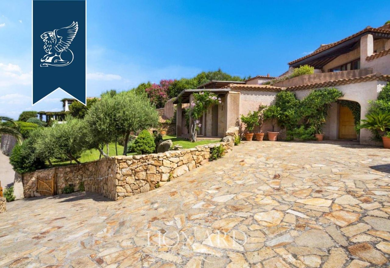 Вилла в Порто Черво, Италия, 300 м² - фото 3