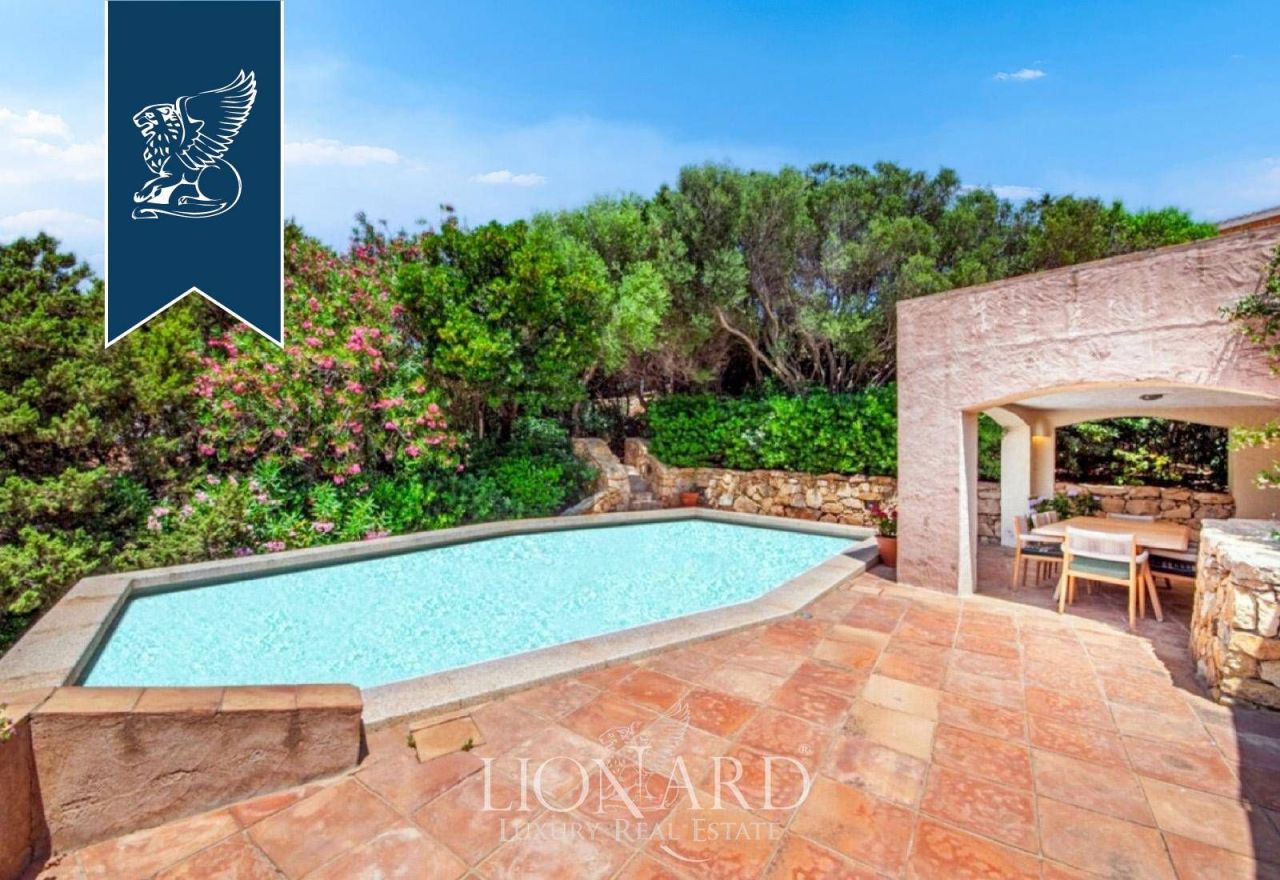 Вилла в Порто Черво, Италия, 300 м² - фото 6