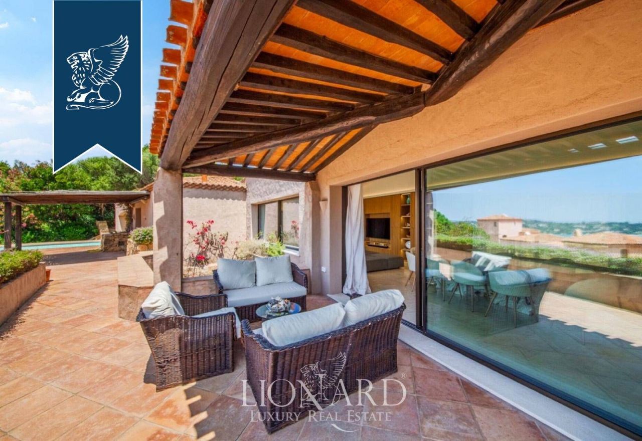 Вилла в Порто Черво, Италия, 300 м² - фото 11