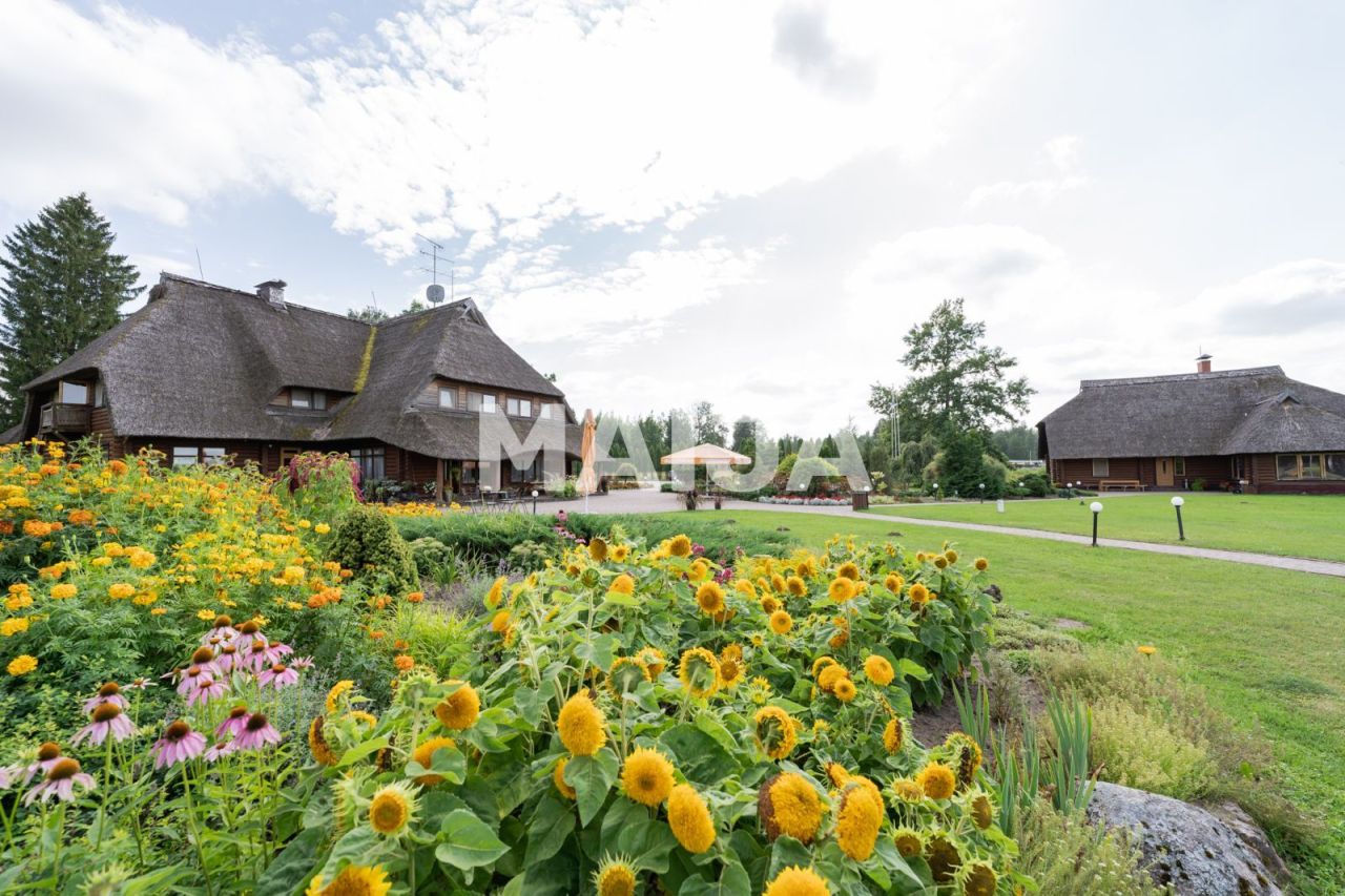 Дом Stameriena, Латвия, 1 713 м² - фото 2