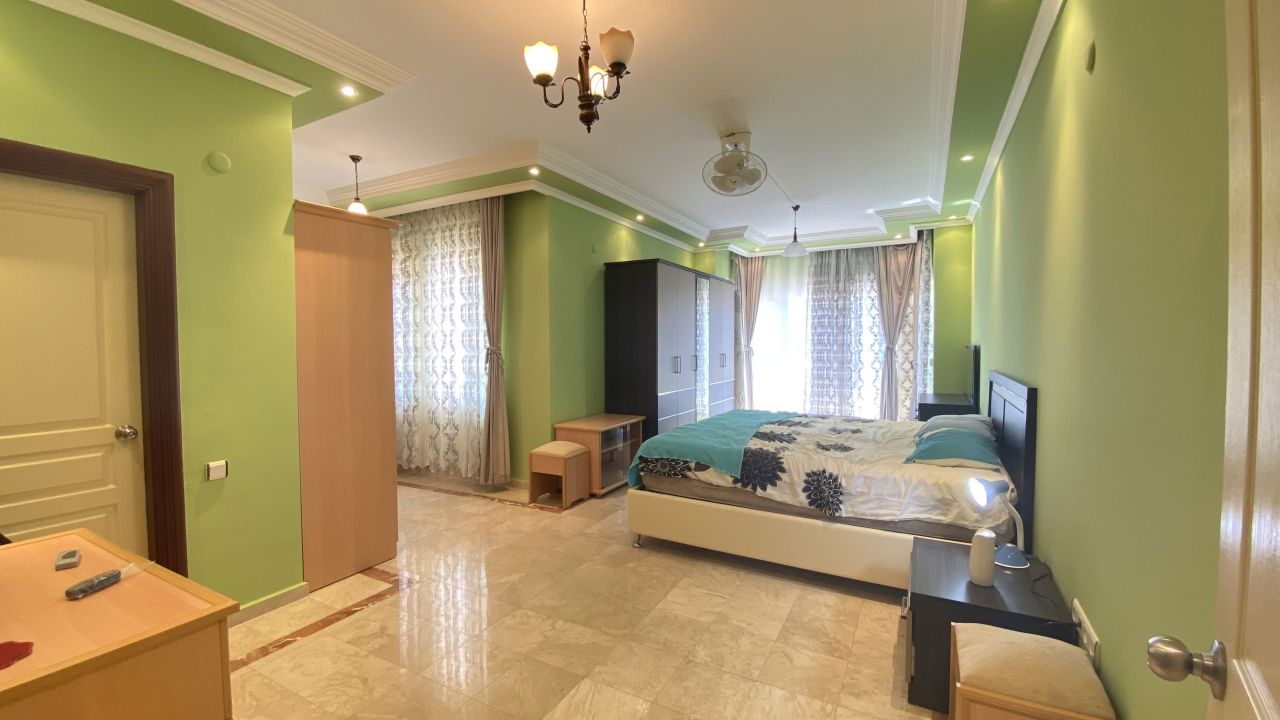 Вилла в Алании, Турция, 300 м² - фото 9