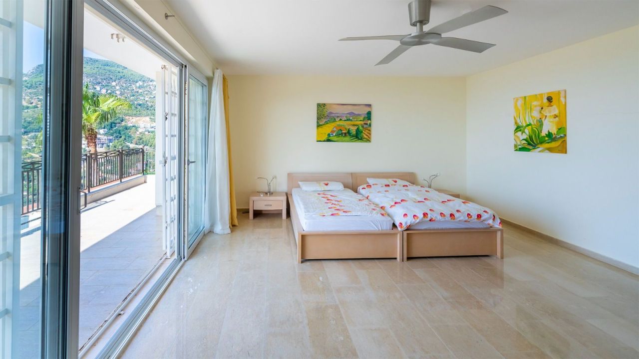 Вилла в Алании, Турция, 250 м² - фото 10