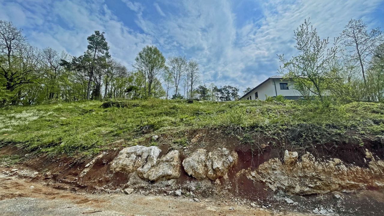 Земля в Шкофльице, Словения, 1 550 м² - фото 1