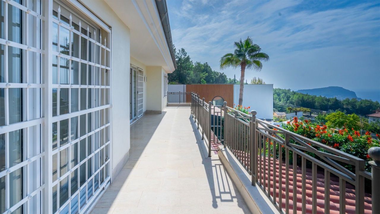 Вилла в Алании, Турция, 250 м² - фото 16