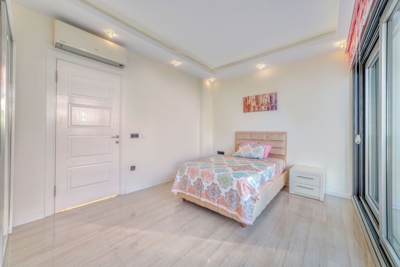 Вилла в Алании, Турция, 300 м² - фото 19