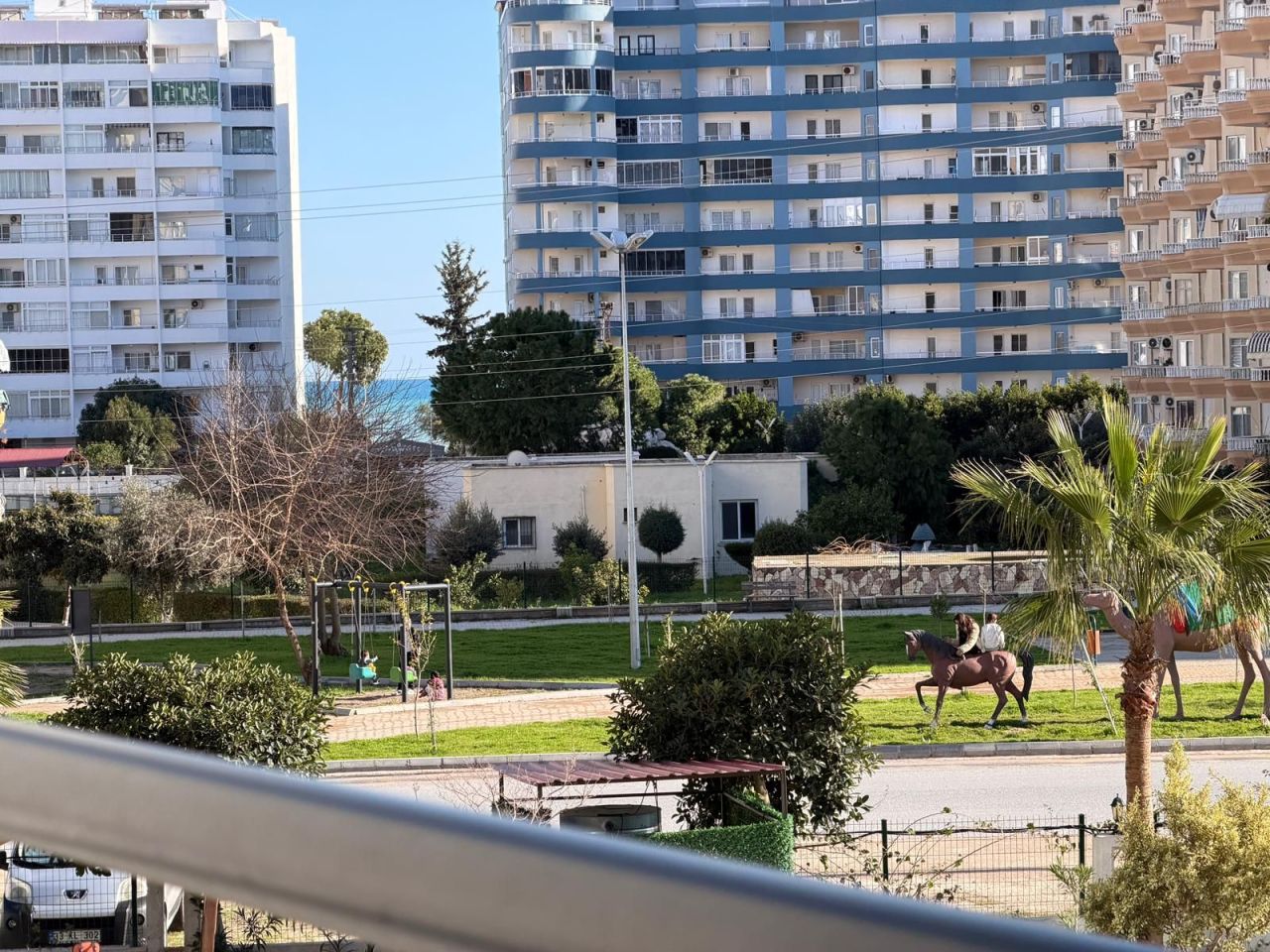 Квартира в Мерсине, Турция, 45 м² - фото 3