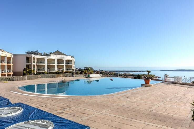 Квартира в Каннах, Франция, 27 м² - фото 1