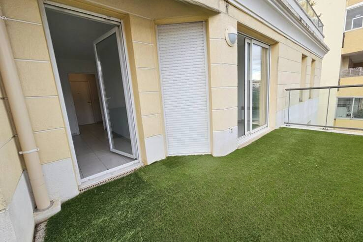 Квартира в Каннах, Франция, 40 м² - фото 1