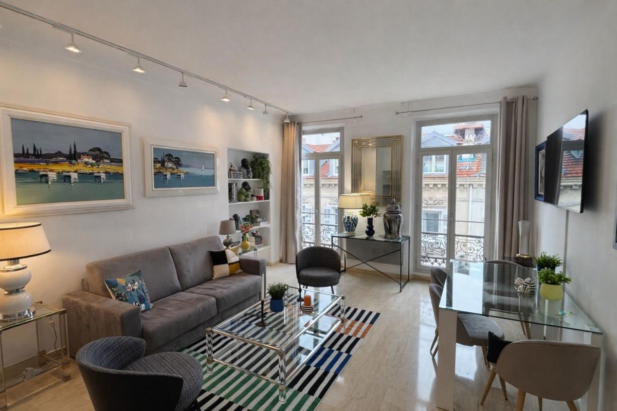 Квартира в Каннах, Франция, 65 м² - фото 1