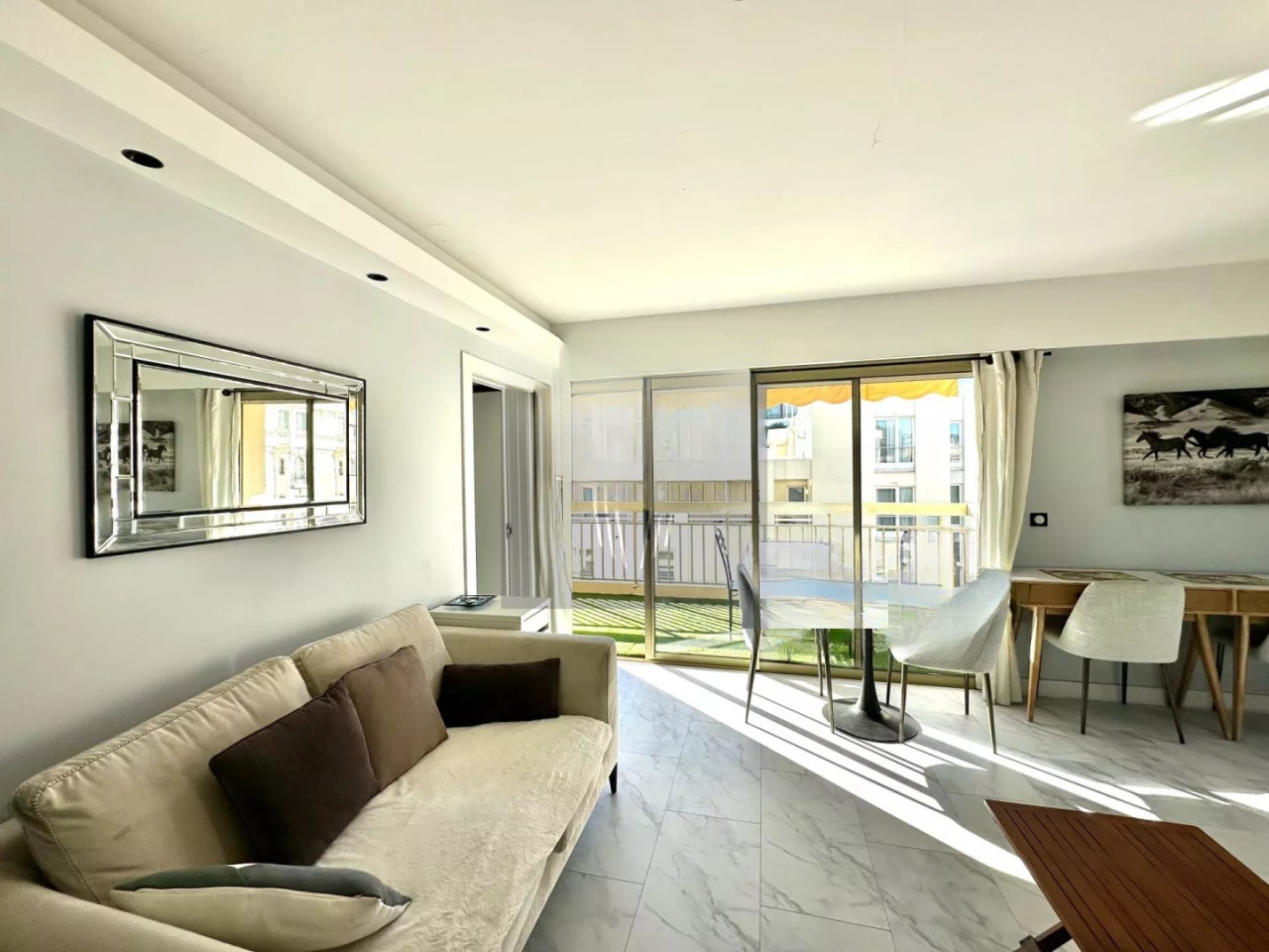 Квартира в Каннах, Франция, 45 м² - фото 1