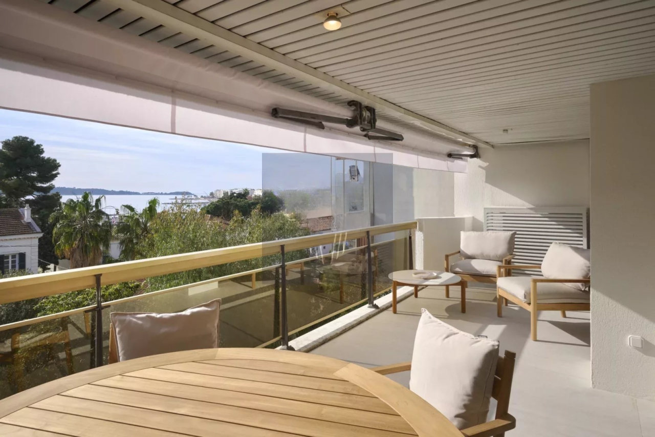 Квартира в Каннах, Франция, 100 м² - фото 1