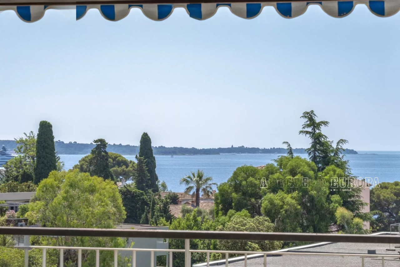 Квартира в Каннах, Франция, 122 м² - фото 1