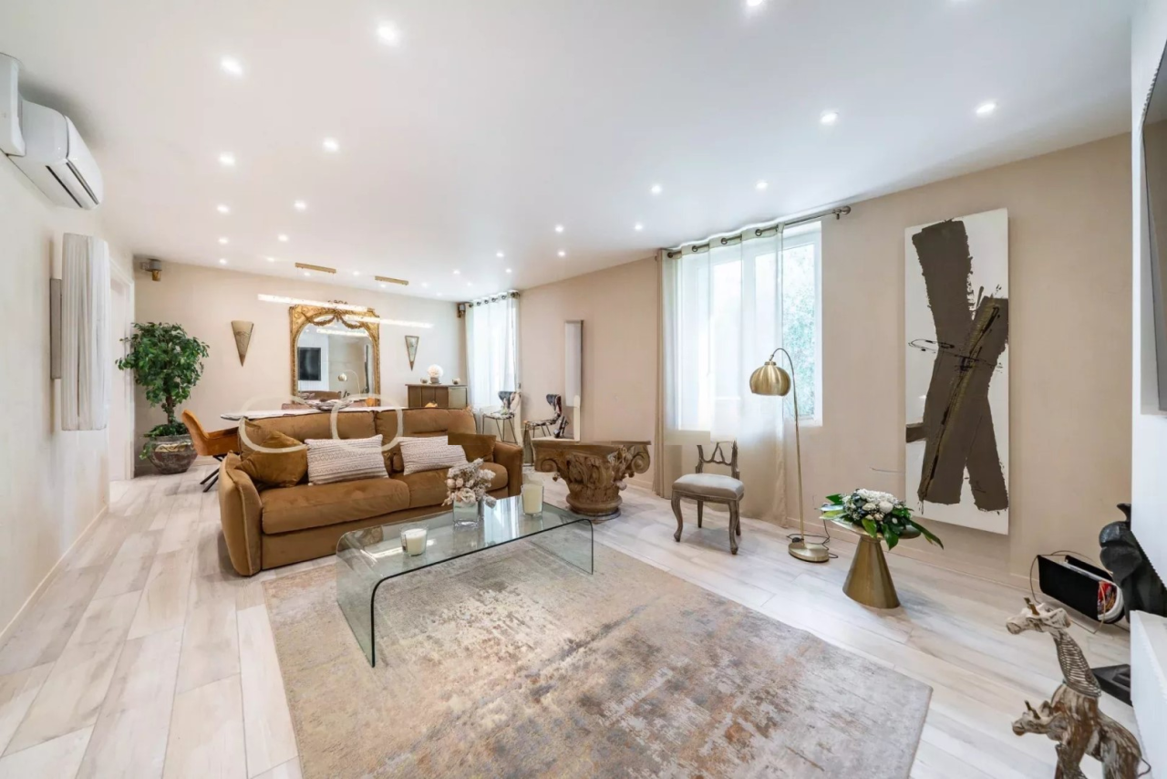 Квартира в Каннах, Франция, 118 м² - фото 1