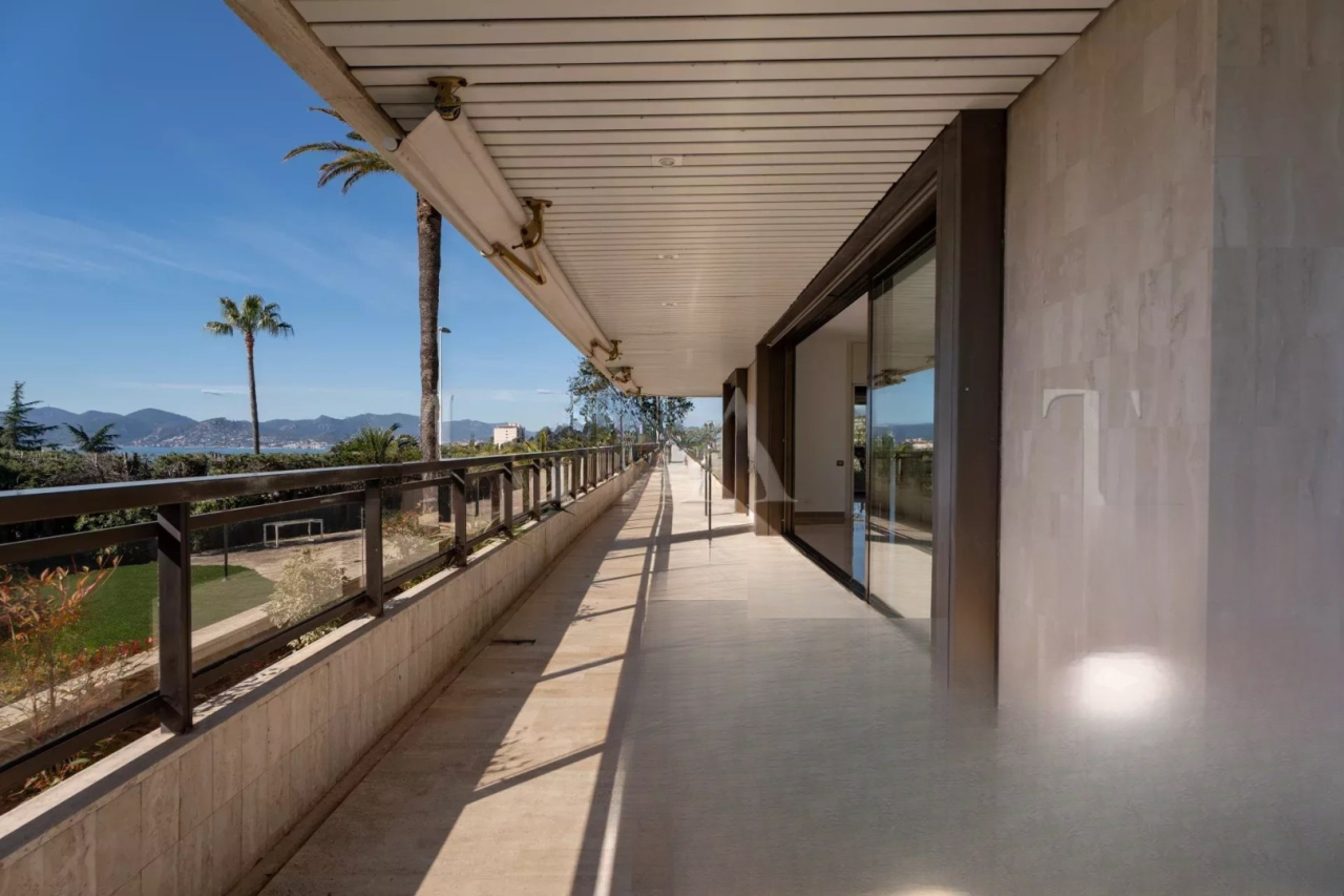 Квартира в Каннах, Франция, 270 м² - фото 1