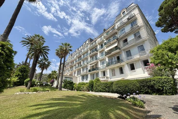 Квартира в Каннах, Франция, 95 м² - фото 1