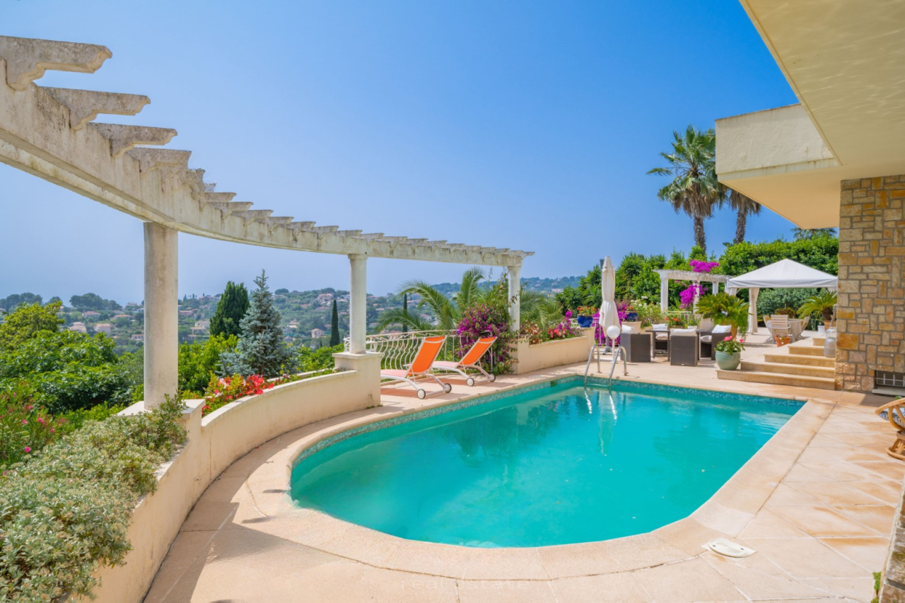 Квартира в Каннах, Франция, 225 м² - фото 2