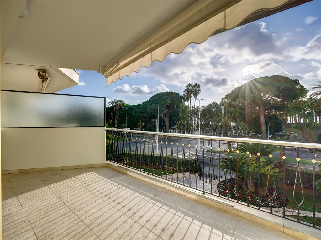 Квартира в Каннах, Франция, 92 м² - фото 2