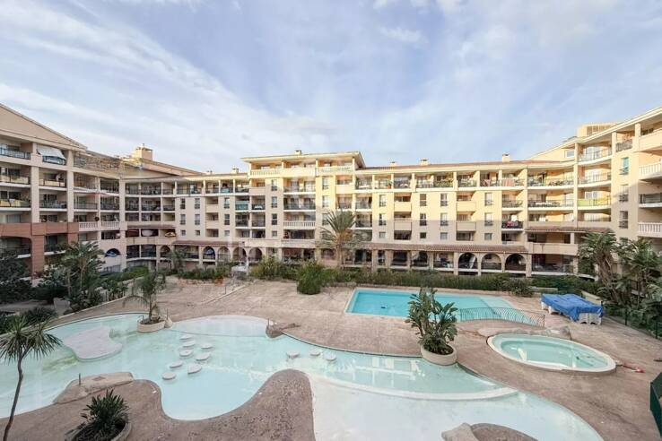 Квартира в Каннах, Франция, 27 м² - фото 2