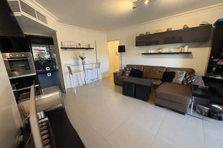 Квартира в Каннах, Франция, 42 м² - фото 2