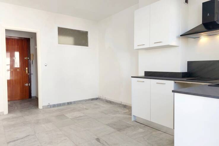 Квартира в Каннах, Франция, 21 м² - фото 2