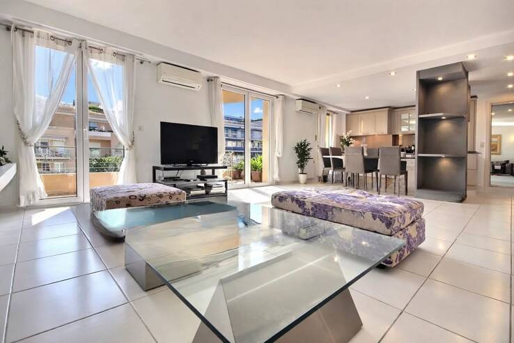 Квартира в Каннах, Франция, 95 м² - фото 2