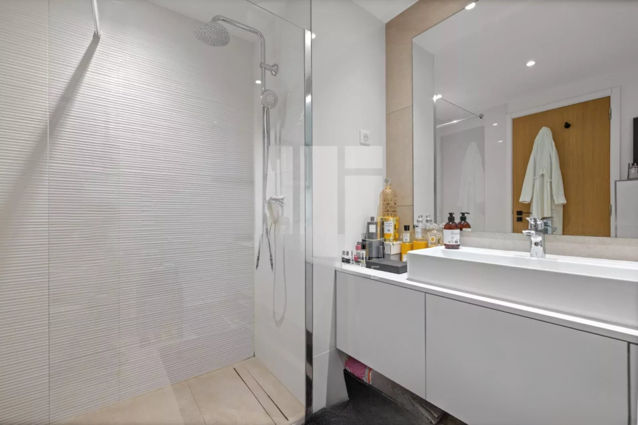 Квартира в Каннах, Франция, 80 м² - фото 11