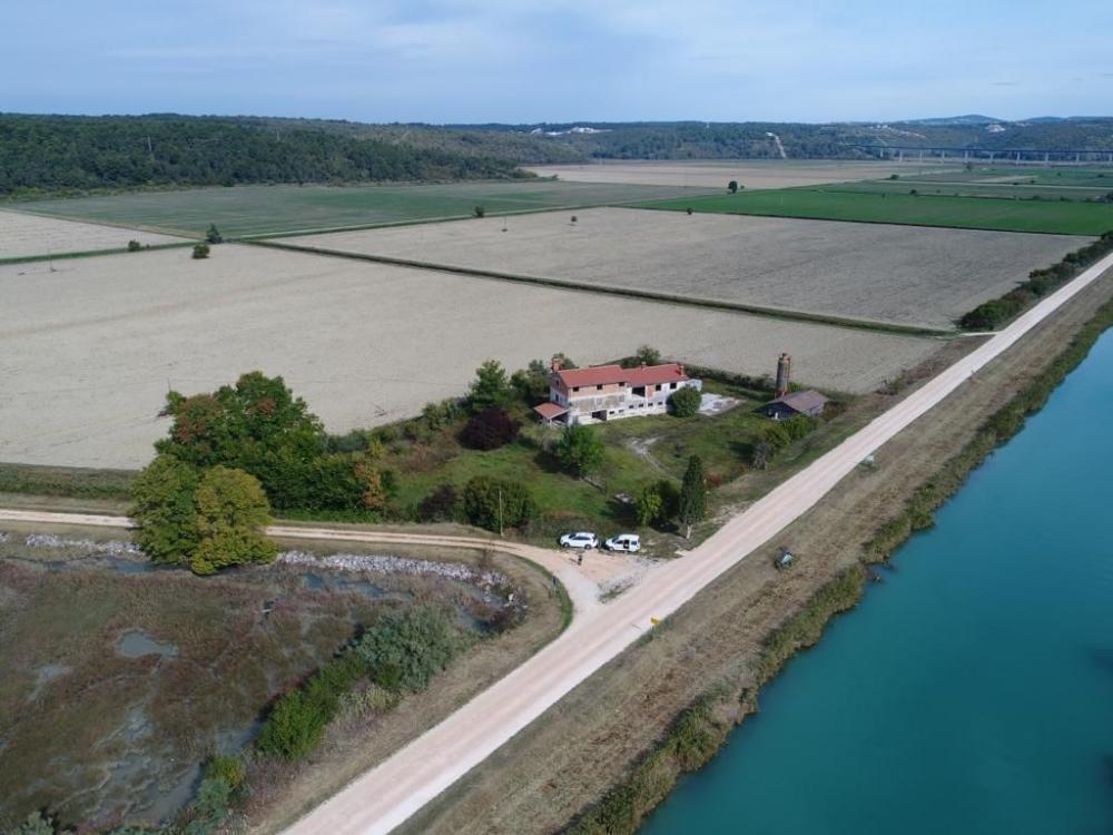 Вилла в Новиграде, Хорватия, 450 м² - фото 1