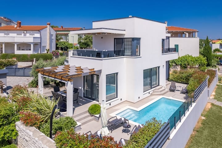 Вилла в Лижняне, Хорватия, 135 м² - фото 1